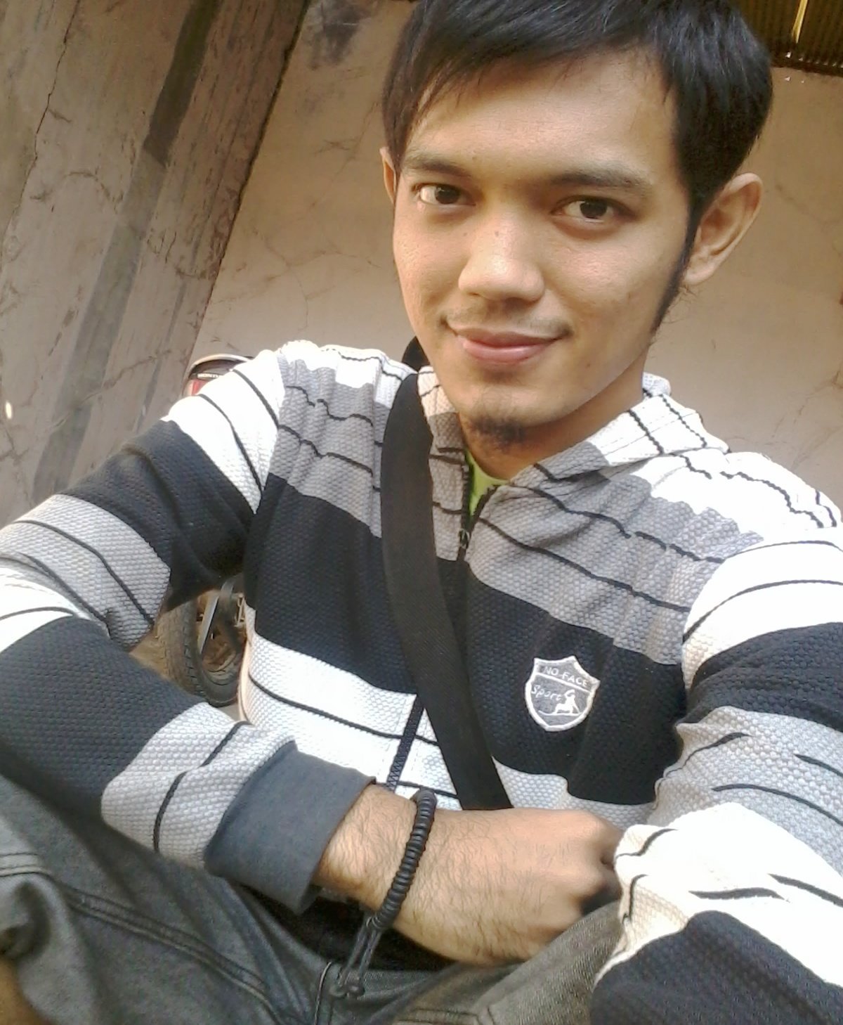 singgih147's profile picture. simple