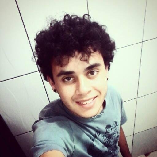 Mineirinho, namorando, mundo da eletrica, doido e feliz pacaraio ♥