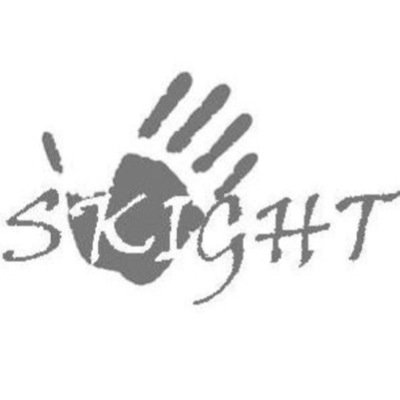Skight, de lamp die nooit verveelt. Wij, het Skight-team, ontwikkelen een lamp die uw eigen creaties afbeeldt waar u het wilt. Skight, light with a vision.