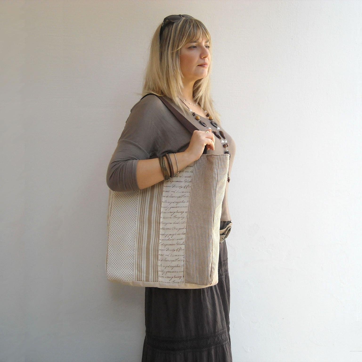 Lunicabags's profile picture. I'm Italian artist
I paint, draw and I realize creative and ooak bags!
My shops on Etsy
http://t.co/4VB1PYJR