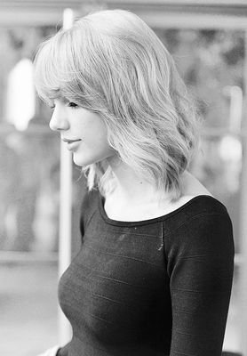 i am a die hard fan of Taylor ...she inspires me in all way no matter what time is :)