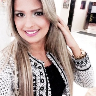 Publicitária, apaixonada por todo tipo de arte e de expressãO,viciada em informação e sempre em busca de algo original para limpar os olhos e a mente.
