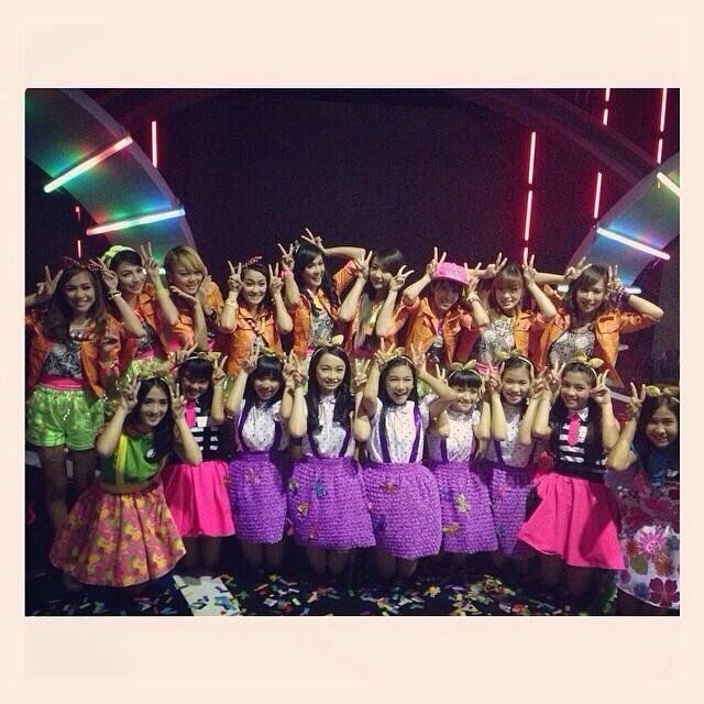 Little Fanbase @Cherrybelleindo @Teenebelle_ID • 28oct14 • Keep Support Chibi&Teens • CP Admin @NadaSmile0 @WeFansTeensYori