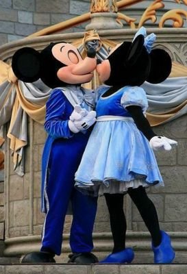 FloraimGarten's profile picture. 