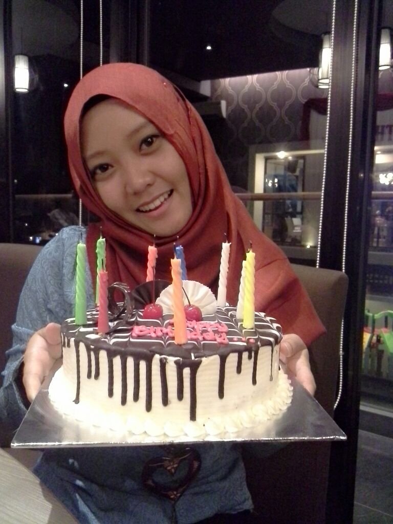 inaspapoy's profile picture. ♥ family, Pharmacy'11 Unsoed, Moslem, and happy girl