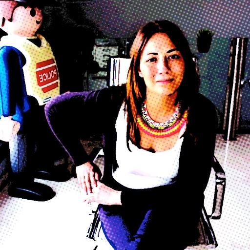 La comunicación mueve el mundo. Me apasiona mi trabajo y me encanta mi vida junto a ti ;) #SMS