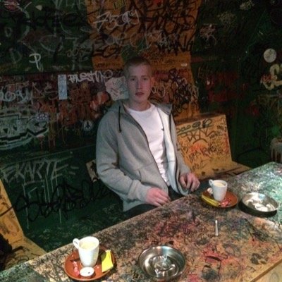 rowb91's profile picture. 