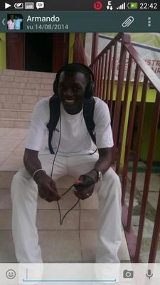 né à oyem au Gabon en 89 grandit à Lbv a fait son primaire à LNSB puis au gros bouquet3 ou j'ai eu l concours d'entrée en 6ième au lycée JBOE de sibang en 2009