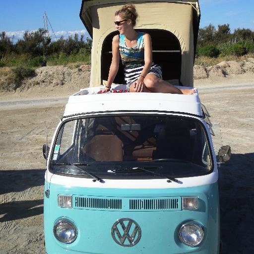 _Eilimes's profile picture. Coups de ♥️ et bonnes adresses. #Travel blogger basée à #Nantes. #Roadtripper. Je twitte sur #RockMusic #Vintage #TV #Brunch et #voyage avec Nestor le #combi VW
