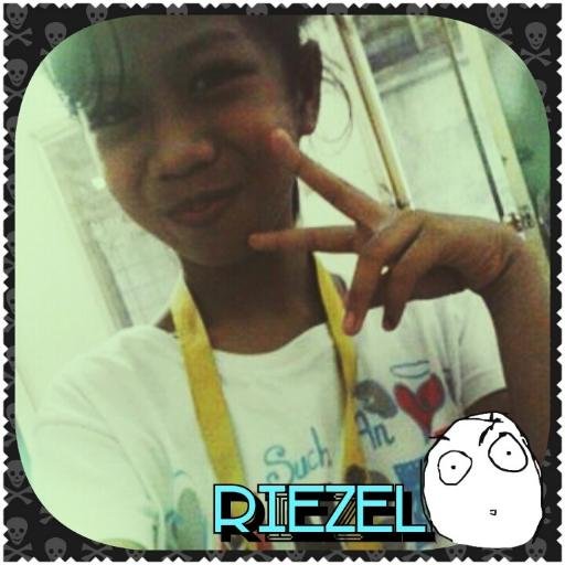 riezel10's profile picture. 