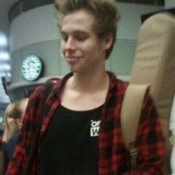 5soskysside's profile picture. 