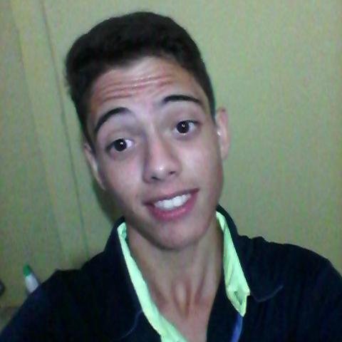 RamalhoJackson's profile picture. Meu medo não é te perder para alguém melhor. É te perder para alguém que não te ame, tanto quanto eu...@CLUBEFOLLOWBACK