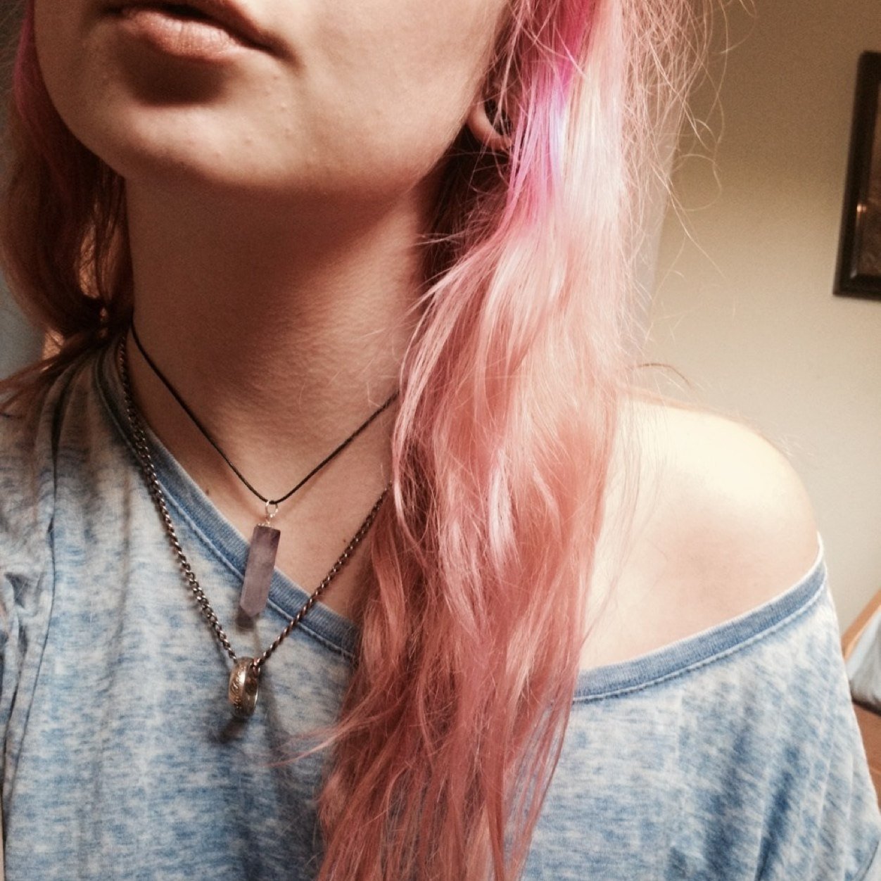 Necesito ser perfecta - Fumo para olvidarme de toda esta mierda - Arráncame la grasa - Music is the answer. [ A: 1.63/PI: 59/AHORA: 52/MF: 48]