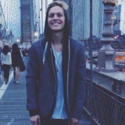 hi! this is a free follow from @sdkftorion so please go follow her! (you dont need to follow this account)
