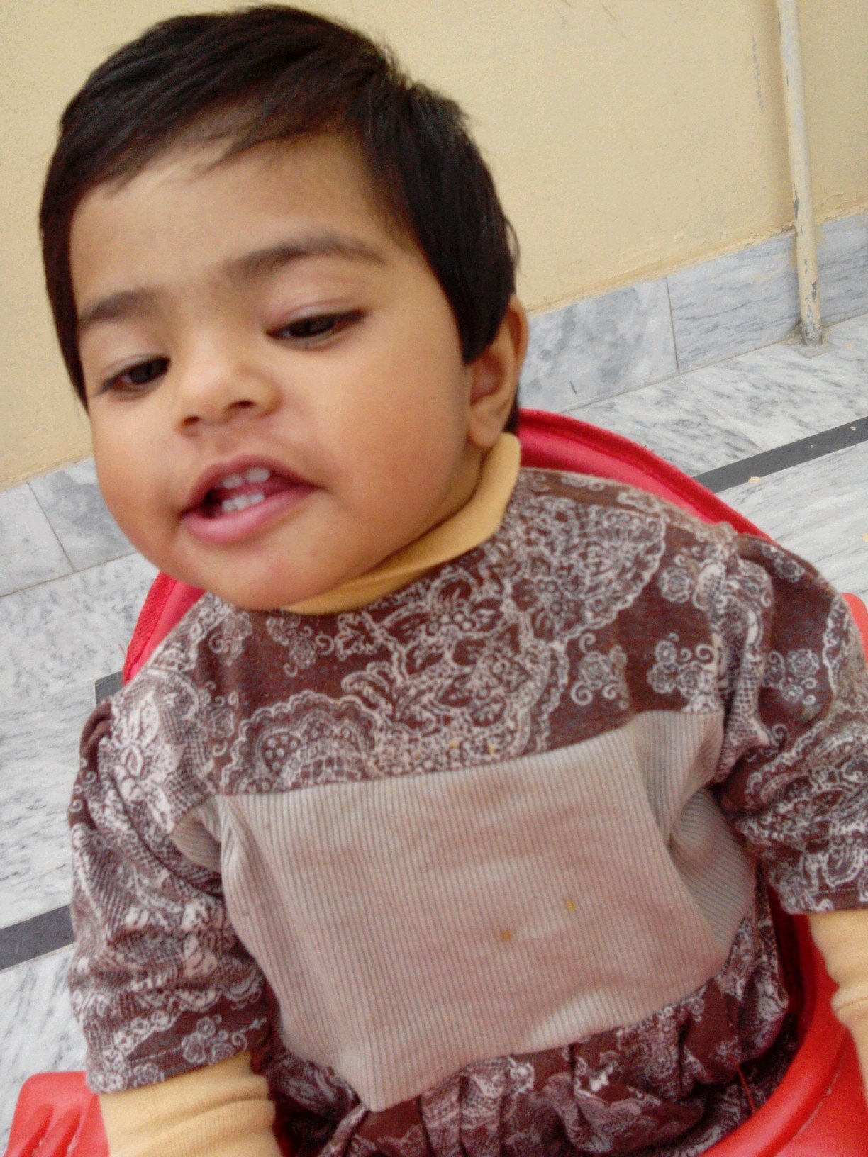 SaimaShamoon's profile picture. my name is saima and married, doing social work for women and also teach in a school.