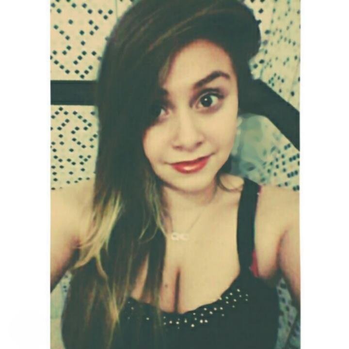 Tua Camisa é Minha Segunda Pele, Teu Hino é Minha Oração, Colorada é Meu Sobrenome, e o Inter Minha Paixão❤ . Hunter