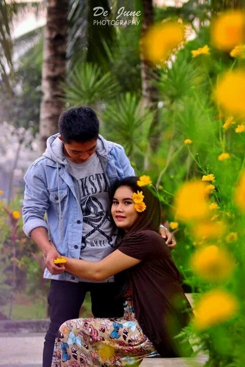 shs 06 pontianak timur X ipa1
fb tiara vigi ayuningtyass 30 april 1998
herianto♥
Menjadi orang sukses dan membanggakan kedua orang tua dan pacar O:)