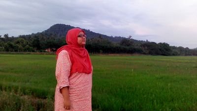 aliatiqah's profile picture. 