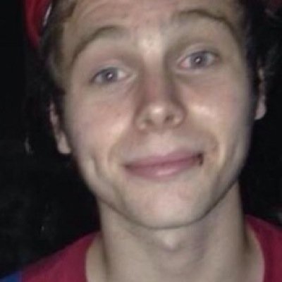 follow @luvdiscluke please !! :D