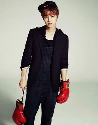 ♡LUHAN ♡K-pop LOVE♡   I wait  follow  ^^Ь  ☆ I follow back☆