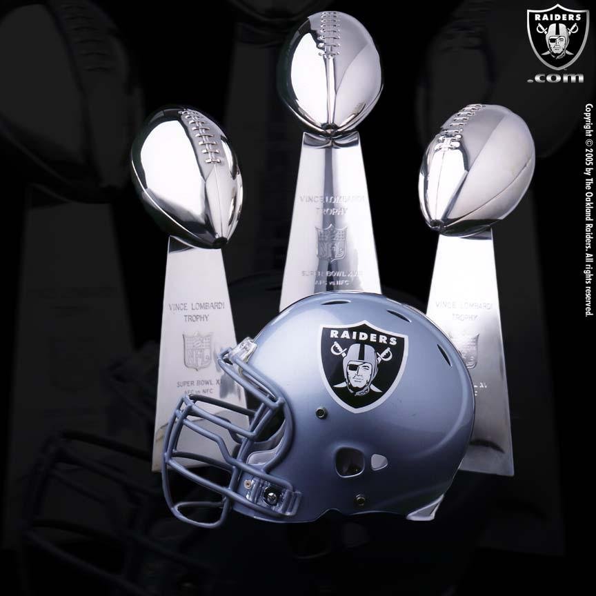 Born in Chicago and loving the California life. Ultimate Raiders fan.