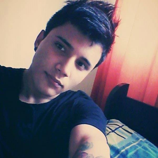 Bno Pille Ps Las Vueltas Mias Como Son! NO Soy Creido ¬¬' NO Soy Agrandado .|. Solo Sencillez *La Cosa Es Sencilla, Le Caigo Mal ? Vea. No Pierda El  tiempo