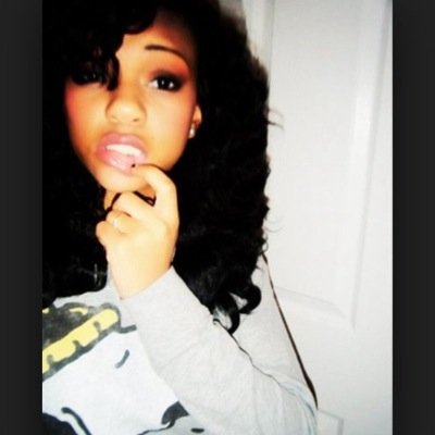 new to twitter shout me out please