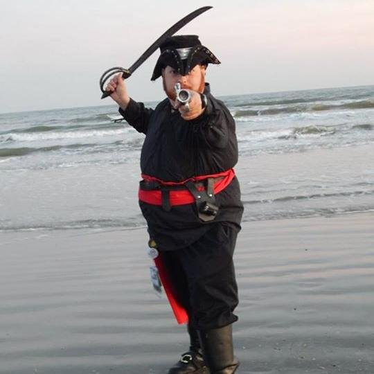 Talent Booking Agent for Comic/Pop/Anime Conventions. I'm your white rabbit. Follow me. Fat, Fabulous, and Jewish.