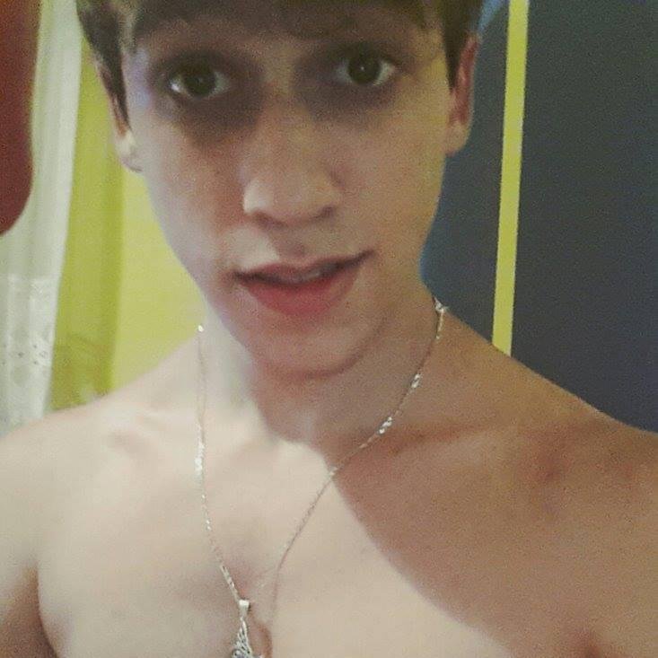 KasFakiri's profile picture. 