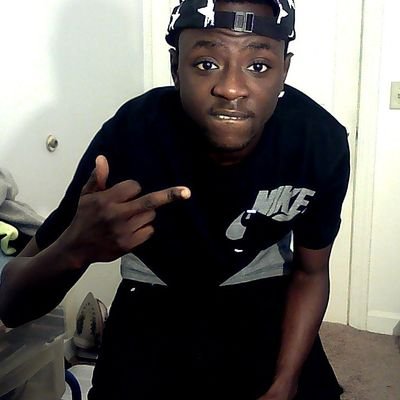 21.. single.trust nonekeep my circle  smallOutchea chasing a dream.Legal. Tryna keep my head up. Watching out for snake niggas. R.i.p mom