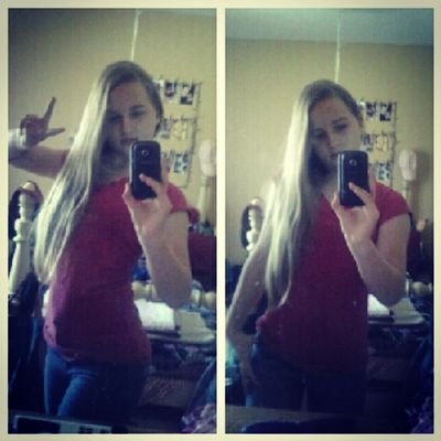 my name is emilee im bi im 13 i love music and im single and yes a am emo i hope to meet new freinds in the future