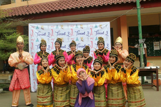 Trancefour's profile picture. Official twitter Traditional Dance Smafour. Let's join with us