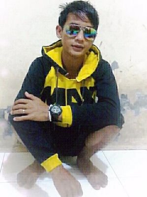 Vhiantz55555's profile picture. diam lebih baik dari pada bicara tanpa makna