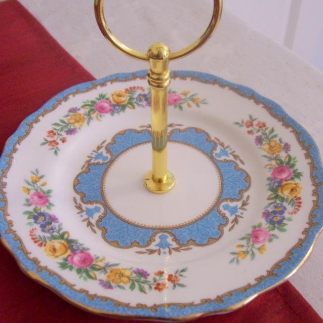 We specialise in supplying replacement china and pottery tableware & collectables. We also make bespoke cake stands, trinket dishes, clocks and jewellery.