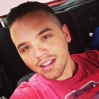 rina51053987's profile picture. 