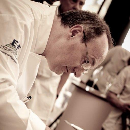 Ma Vie n'est que passion pour mon métier d’exécutif chef, aujourd'hui chef consultant, leader,aimant le produit ,une cuisine simple mais goutteuse,visuelle