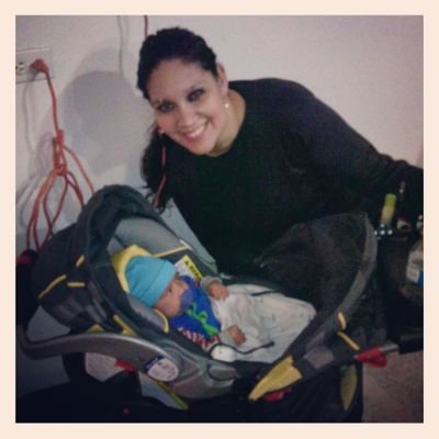 Abogada de profesion, Mamá sin duda mi mejor oficio, sincera, alegre, enamorada d la vida y agradecida con Dios x lo mucho q me ha dado!! ♥♥