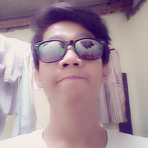 SetianaGowy's profile picture. seorang mahasiswa IT 
tertarik dengan tekno design dan pencinta alam
senang dengan seni dan keindahan
kreatif berinovasi humanis