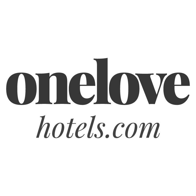 http://t.co/r1dftuSoB4 was born from a love for a life of travel and feature personal reviews of the worlds best hotels.