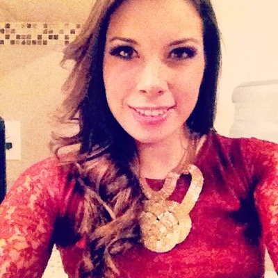 Licenciada en Psicologia por UANE, me gusta mucho escuchar musica, conocer nuevos lugares y estar con la gente que quiero!