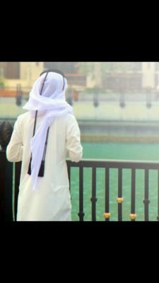 إيه والله إني عن الفرقا مسامحها
وأدعي لها كل ما مرت على بالي