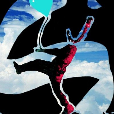 qmovietron's profile picture. Cortos y a veces tambien hacemos films de pequeña duracion. Daños colaterales de la generacion Goonie. Dirigido y protagonizado por @jotajurh y Paquito Coria.