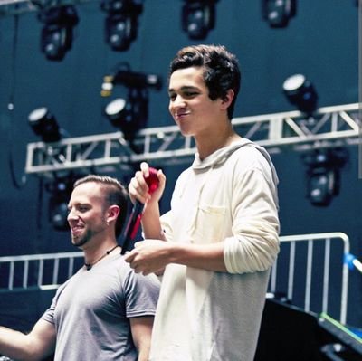 i wonder if austin creeped so hard he saw my twitter..