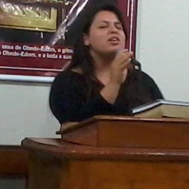 Sou missionaria e ministradora, casada, educadora e estudante de pedagogia. #maisbiblia