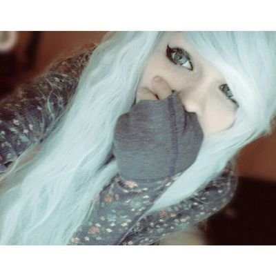 Itz_Skylarxox's profile picture. youtube Fallen Deztiny ill change the name soon