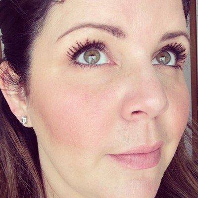 Independent representative for Younique make up and skin care. I am also a wife and a mummy to 3 girls. i live in regional victoria and life is crazy!!