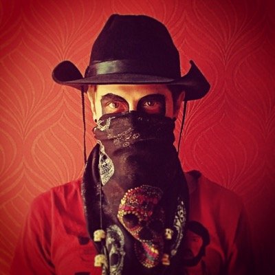 NeebsTV's profile picture. Art director / digital creative, designer, photography enthusiast, music fan, vinyl collector and husband to a rock star...@jadedrummer