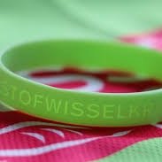 Als ouders van 2 kinderen met een stofwisselingsziekte, zetten wij ons in om, samen met anderen, geld in te zamelen voor onderzoek. Want dat is heel hard nodig!