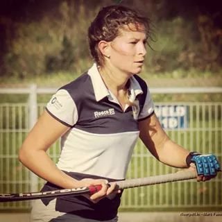 Sports physiotherapist, manual therapist , physiotherapist Dutch equestrian team, rehabilitation football club PSV Eindhoven, field hockey player.