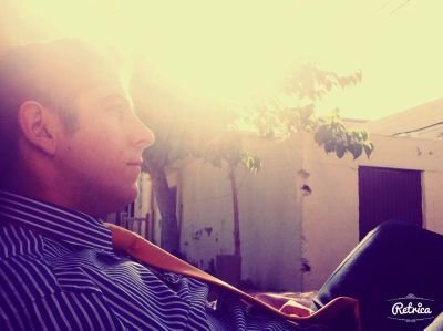 Graduado Maestro en Primaria, entrenador de Baloncesto del club CB Almería, costalero en Angustias y Penas. los pequeños detalles son los que importan